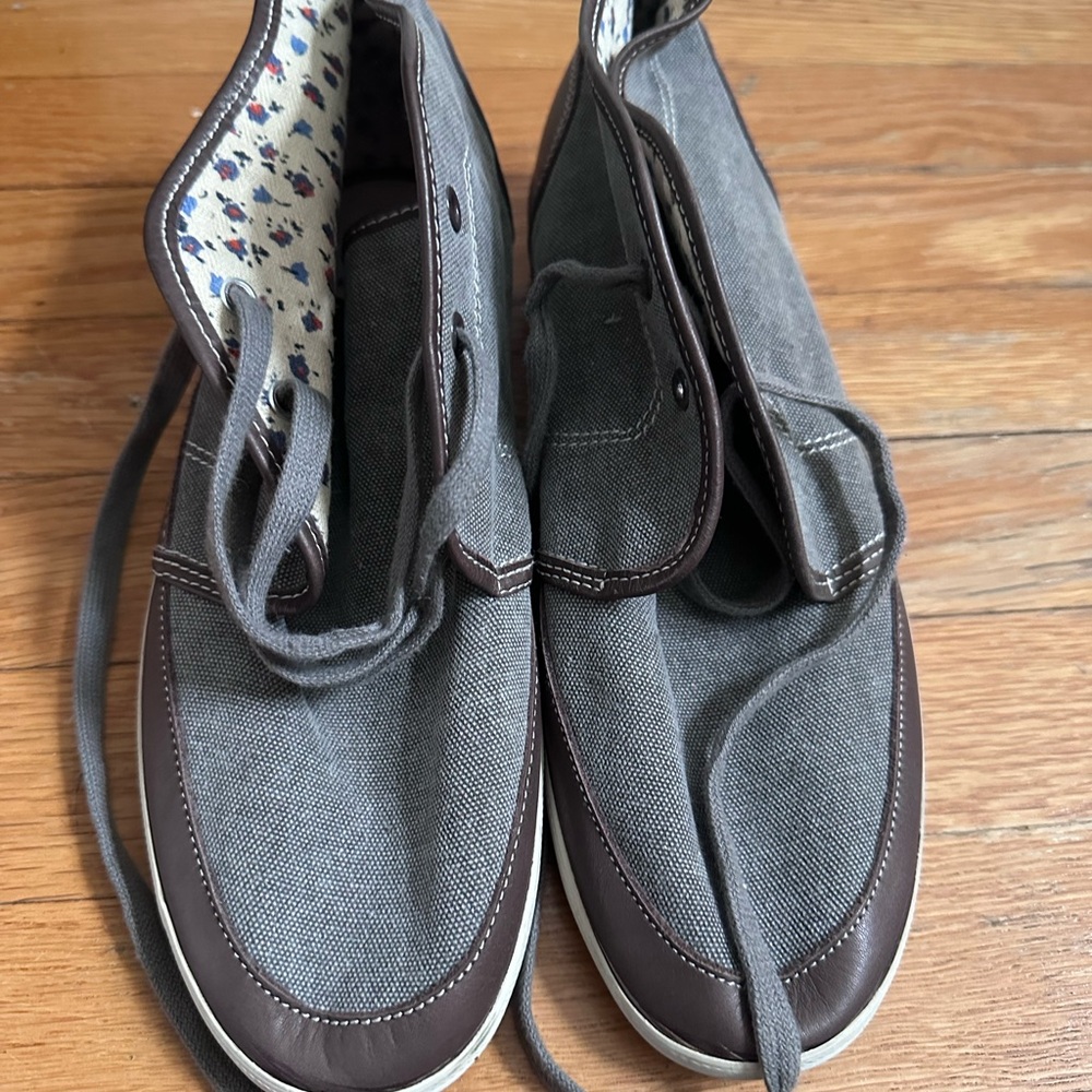 Keds Grey Canvas Sneakers With Brown Trim And Floral Pattern Inside, Women’s 9